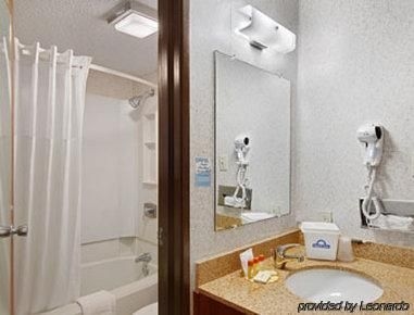 Travelodge Denton/I-354