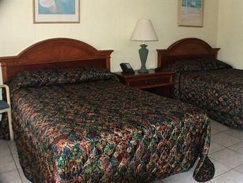 Ronny Dee Resort Motel0