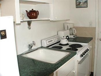 Ronny Dee Resort Motel4