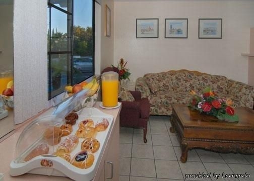 Rodeway Inn La Mesa0