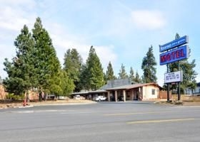 Rodeway Inn & Suites0