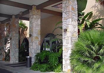 Oak Hills Medical Center Hotel0