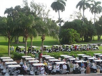 Hollywood Beach Golf Resort4