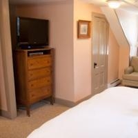Stowe Inn & Tavern3