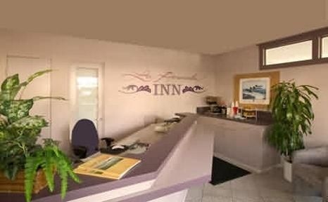 La Avenida Inn1