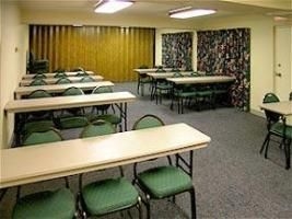 Econo Lodge  Inn & Suites4