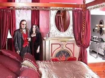 Magnolia Mansion1