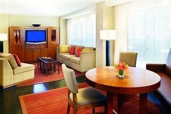Hyatt Regency Crystal City2