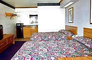 Delux Inn San Antonio2
