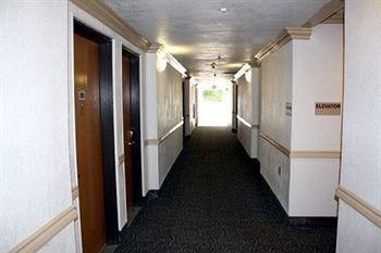 Pleasant Hill Inn0