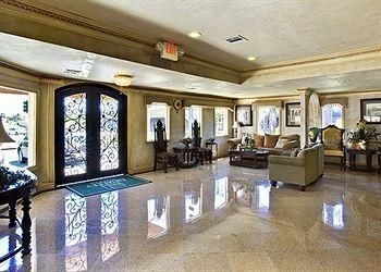 Quality Suites Anaheim Stadium1