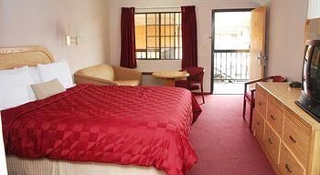 Hollywood Inn Express LAX4