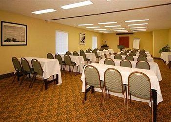 Quality Suites Wolfchase4