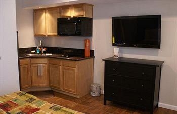 Point Loma Inn and Suites0