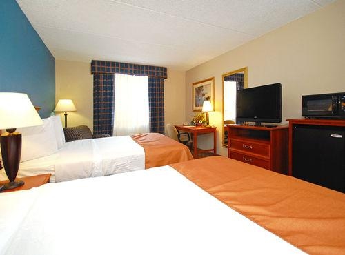 Best Western Dutch Valley Inn3