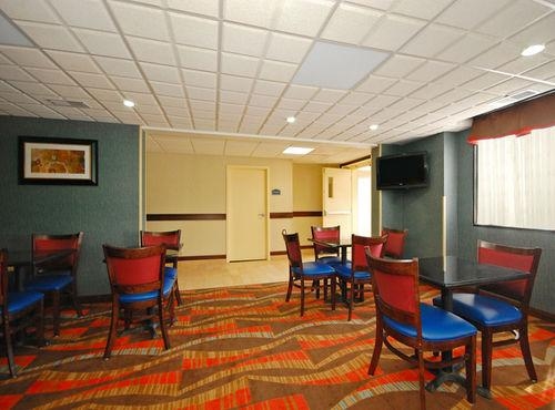 Best Western Dutch Valley Inn2