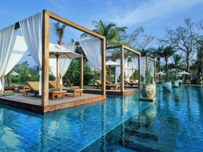 เดอะ ซาโรจิน (The Sarojin)1