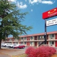 Econo Lodge4