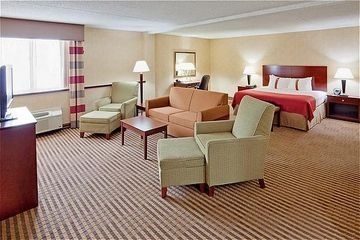 Holiday Inn Allentown Center City4
