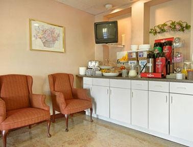 Days Inn Levittown Bristol3