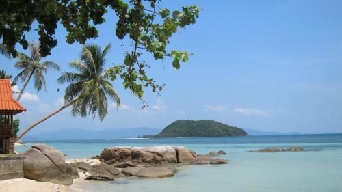 ซีซันเซ็ทรีสอร์ท (Sea Sunset Resort)0