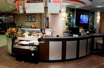 Cambria Suites Pittsburgh At Consol Energy Center4