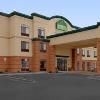Wingate Hotel0