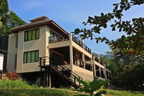 Siam Beach Resort0