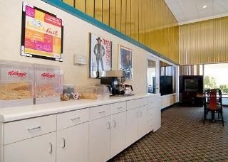 Econo Lodge4