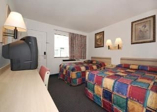Rodeway Inn1