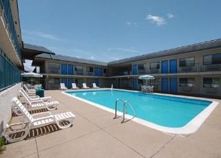 Rodeway Inn2