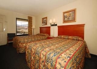 Econo Lodge1
