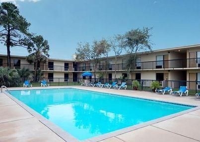Quality Inn1