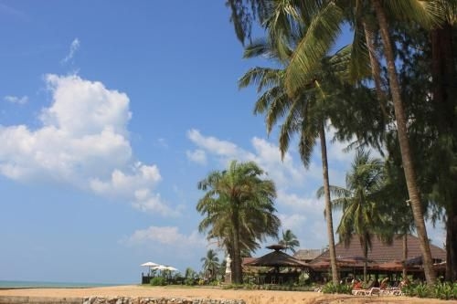 สุดาหลา บีช รีสอร์ต (Sudala Beach Resort)3