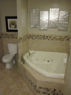 Riverwalk Plaza Hotel2