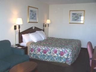 Days Inn Downtown River Walk Area3