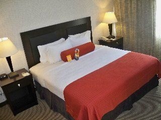 El Tropicano Riverwalk Hotel3