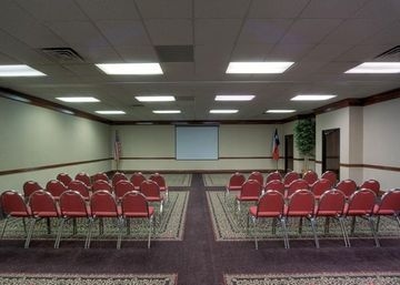 Clarion Inn Near Baylor University3