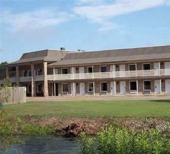 Hom Away Inn And Resort3