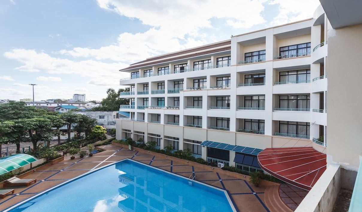 Surin Majestic Hotel0