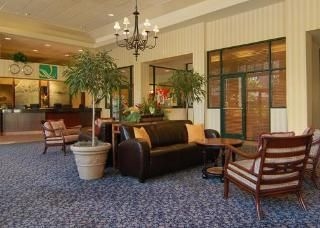 Quality Suites Lake Wright3