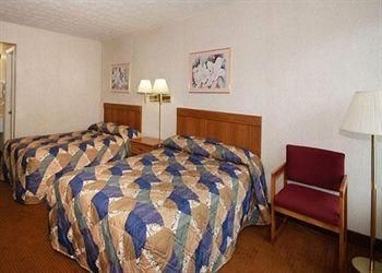 Rodeway Inn Civic Center3