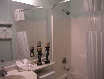 Auburn Travelodge Inn And Suites4