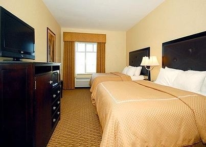 Comfort Suites4