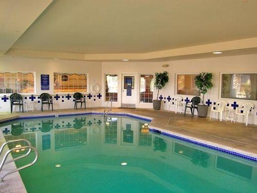 Best Western Lighthouse Suites Inn1