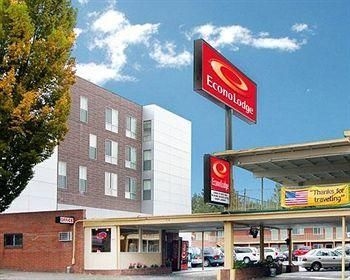 Econo Lodge4