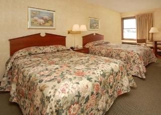 Econo Lodge1