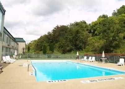 Clarion Inn3