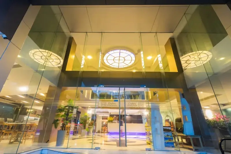 คิวบิก ประตูน้ำ (Cubic Hotel Pratunam)2