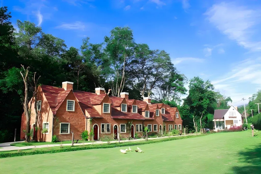 ไบบุรี รีสอร์ท (Bibury Resort)0
